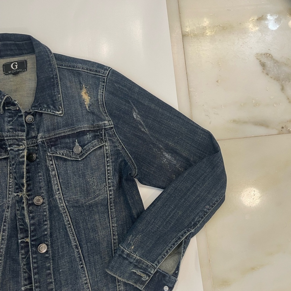 Jean jacket. - Picture 2 of 5